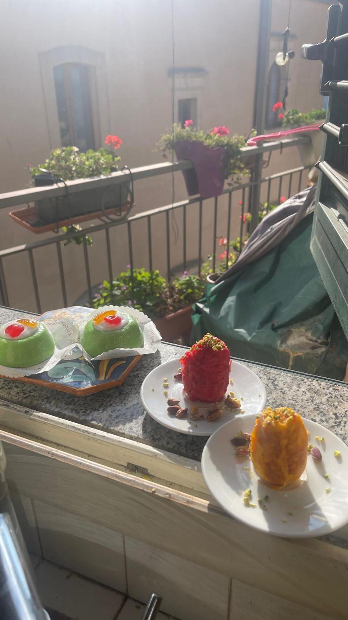 Casa Tipica Siciliana Patronale Home Bedandbreakfast Tremetrisoprailcielo Camere Con Vista, Colazione Interna In Terrazzo Panoramico Caltagirone Exterior photo